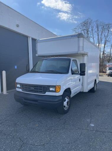 Used 2006 14 ' Box Truck for sale