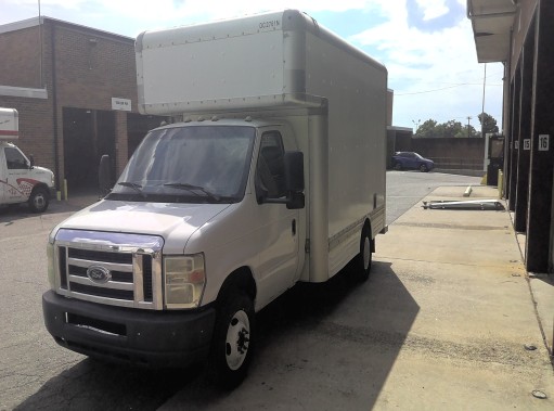 Used 2010 14 ' Box Truck for sale