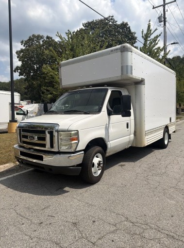 Used 2012 14 ' Box Truck for sale