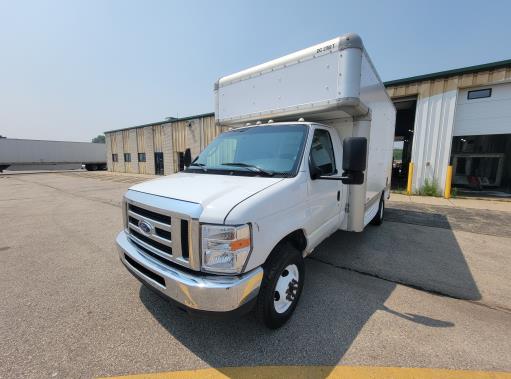 Used 2008 14 ' Box Truck for sale