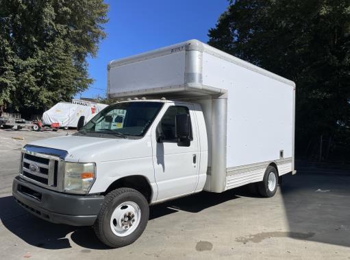 Used 2008 14 ' Box Truck for sale