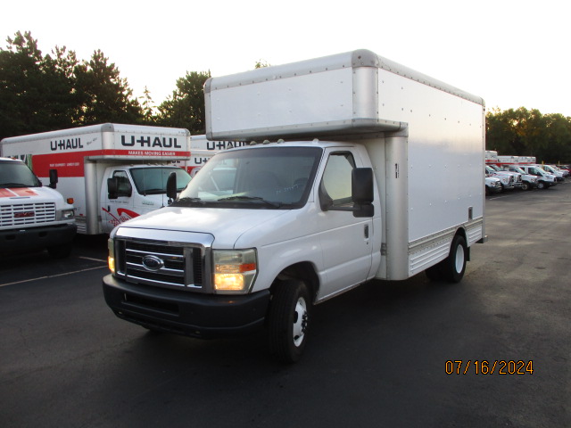 Used 2008 14 ' Box Truck for sale