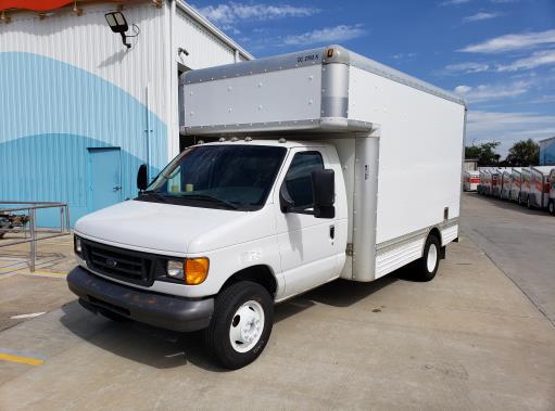 Used 2007 14 ' Box Truck for sale