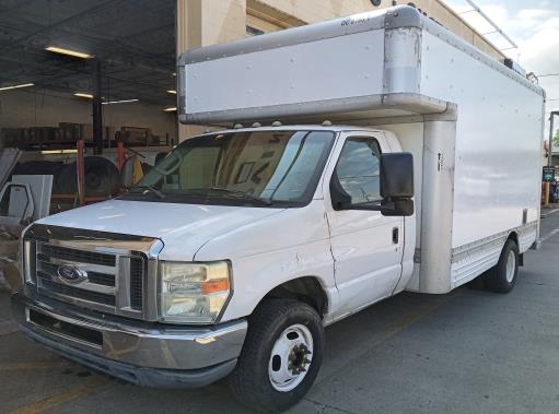 Used 2008 14 ' Box Truck for sale