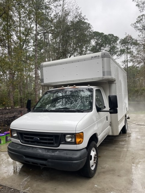 Used 2007 14 ' Box Truck for sale