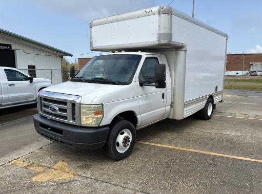 Used 2008 14 ' Box Truck for sale