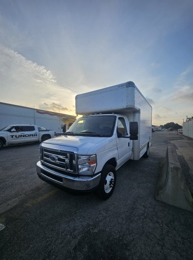 Used 2012 14 ' Box Truck for sale