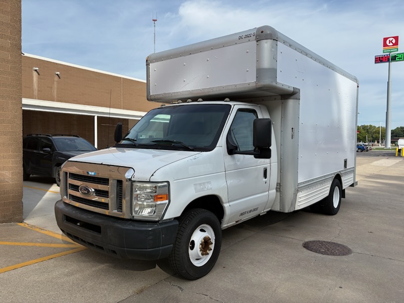 Used 2012 14 ' Box Truck for sale