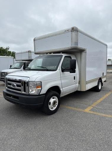 Used 2008 14 ' Box Truck for sale