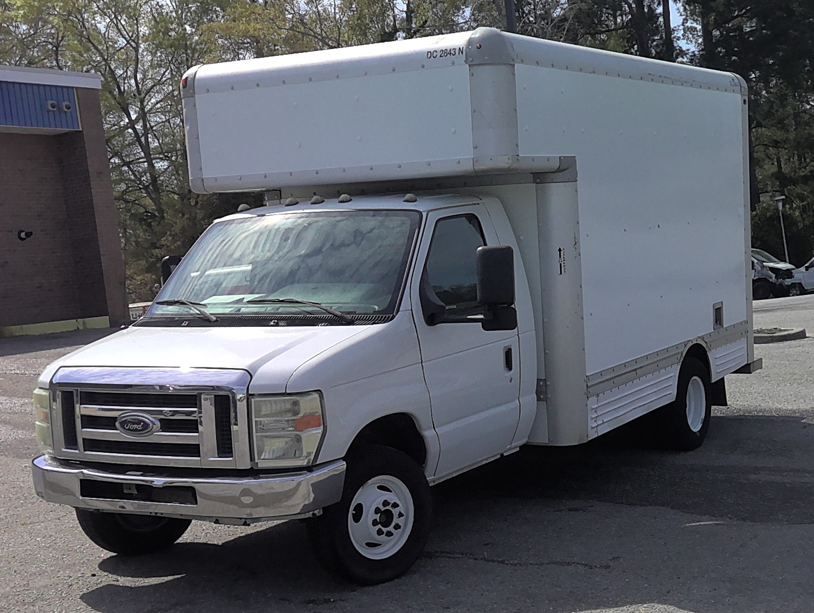 Used 2010 14 ' Box Truck for sale