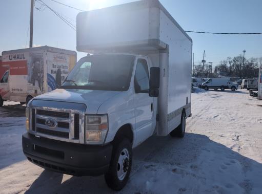 Used 2008 14 ' Box Truck for sale