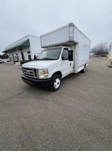 Used 2008 14 ' Box Truck for sale