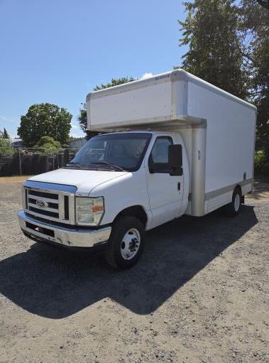 Used 2010 14 ' Box Truck for sale