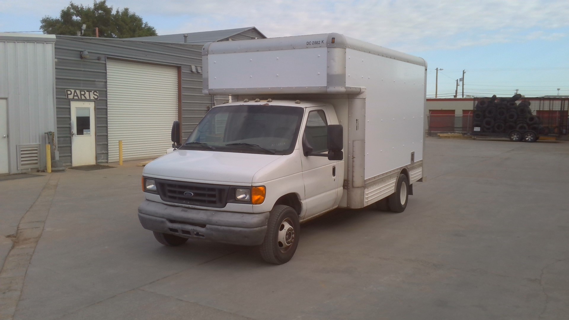 Used 2007 14 ' Box Truck for sale