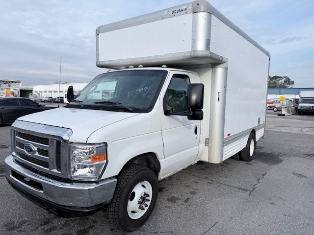 Used 2010 14 ' Box Truck for sale