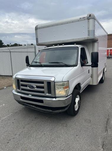 Used 2008 14 ' Box Truck for sale
