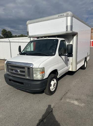 Used 2010 14 ' Box Truck for sale