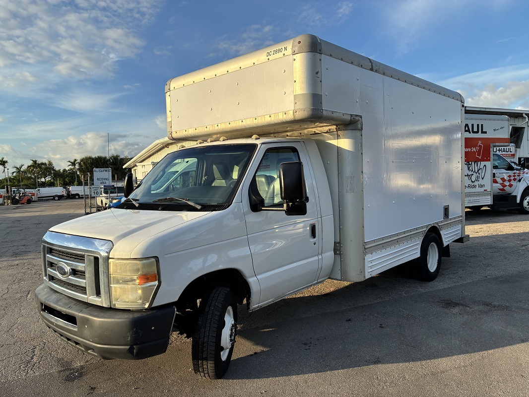 Used 2010 14 ' Box Truck for sale