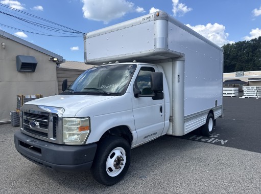 Used 2008 14 ' Box Truck for sale