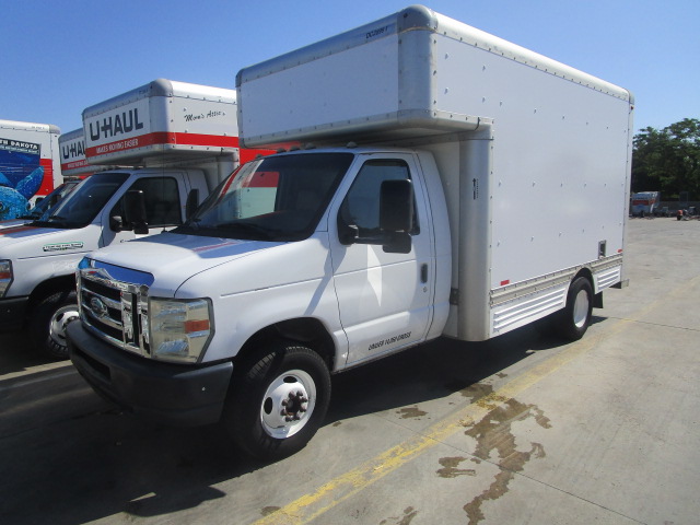 Used 2008 14 ' Box Truck for sale