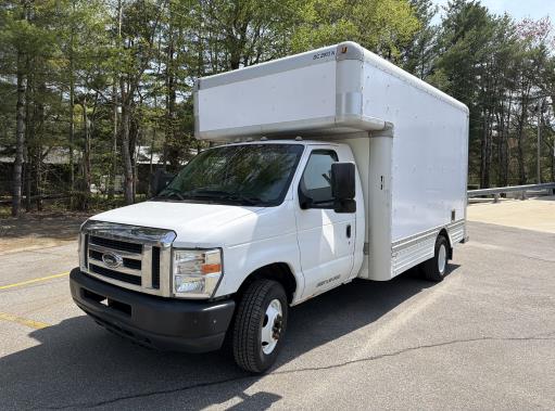 Used 2010 14 ' Box Truck for sale