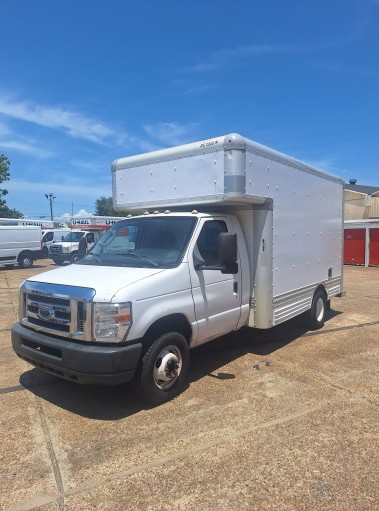 Used 2010 14 ' Box Truck for sale