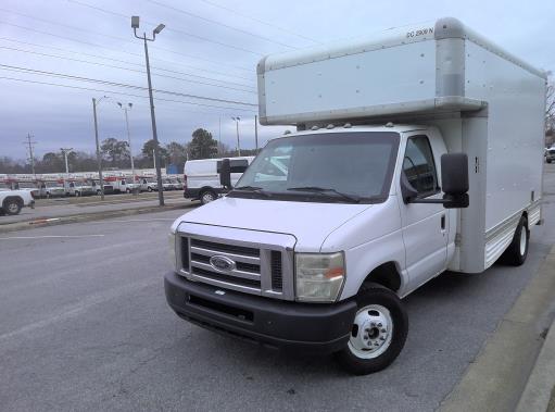 Used 2010 14 ' Box Truck for sale