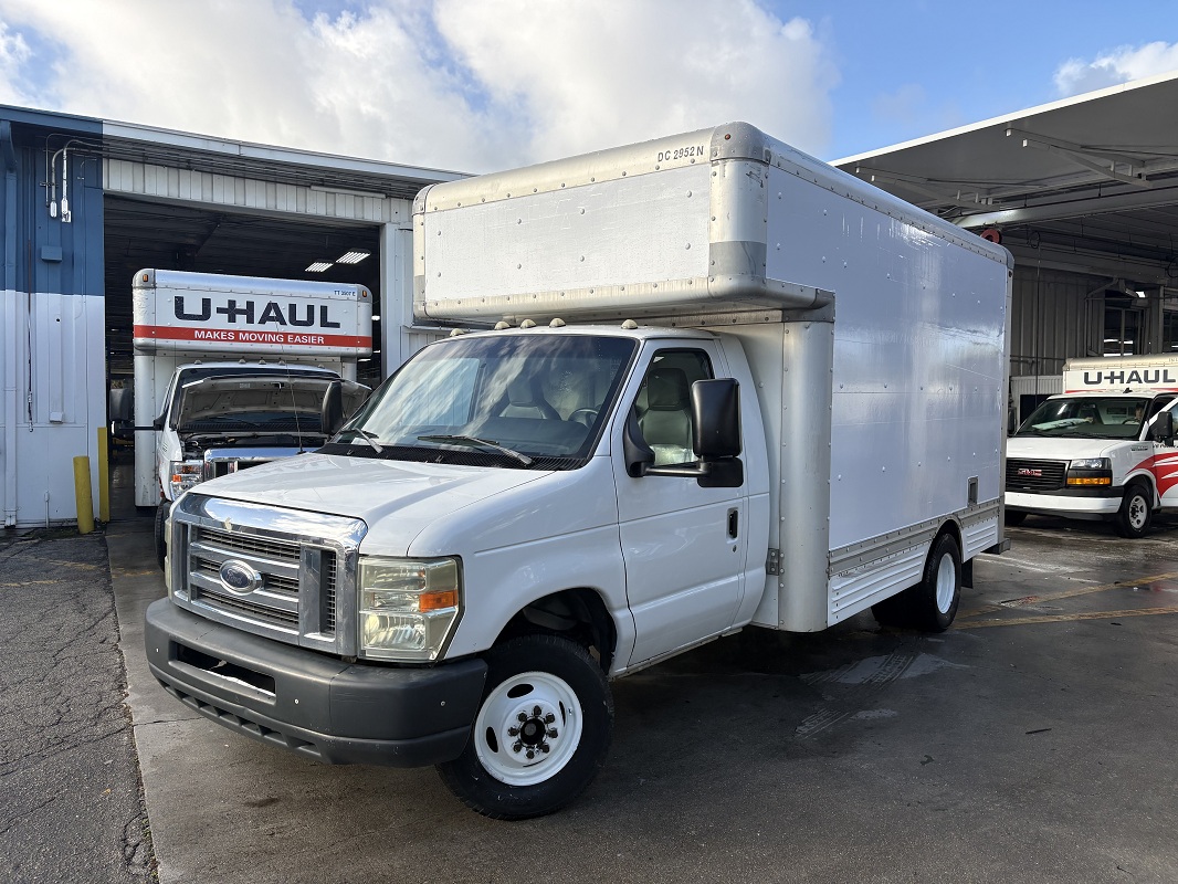 Used 2010 14 ' Box Truck for sale