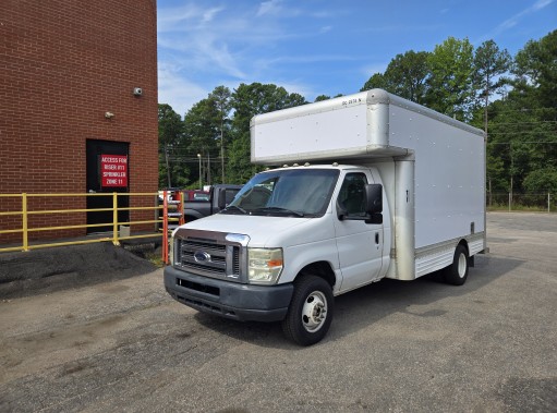 Used 2010 14 ' Box Truck for sale