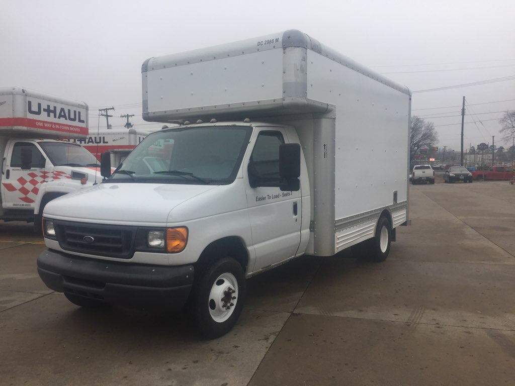 2006 14' Box Truck for Sale in Springfield, MO 65807 UHaul
