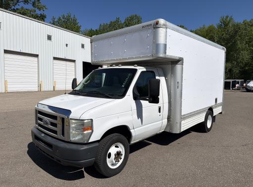 Used 2010 14 ' Box Truck for sale