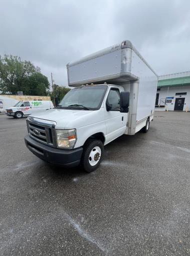 Used 2008 14 ' Box Truck for sale