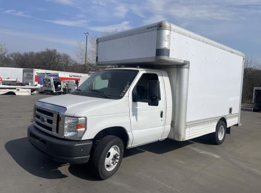 Used 2010 14 ' Box Truck for sale