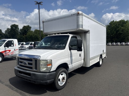 Used 2010 14 ' Box Truck for sale