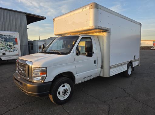 Used 2008 14 ' Box Truck for sale