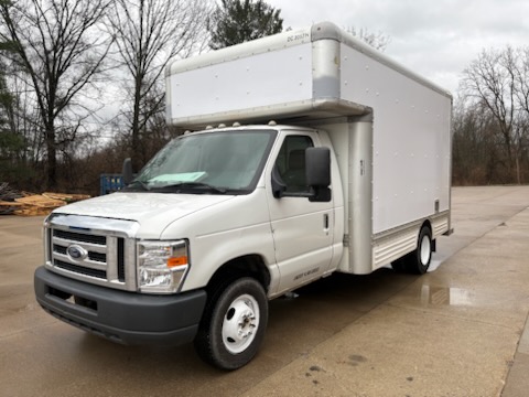 Used 2010 14 ' Box Truck for sale