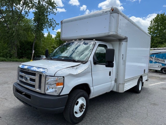Used 2010 14 ' Box Truck for sale