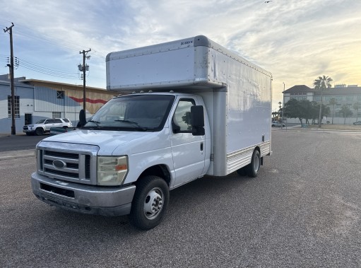 Used 2010 14 ' Box Truck for sale