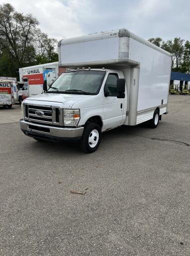 Used 2008 14 ' Box Truck for sale