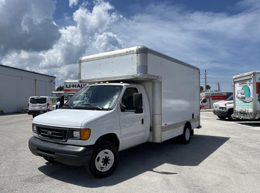 Used 2007 14 ' Box Truck for sale