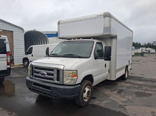 Used 2010 14 ' Box Truck for sale