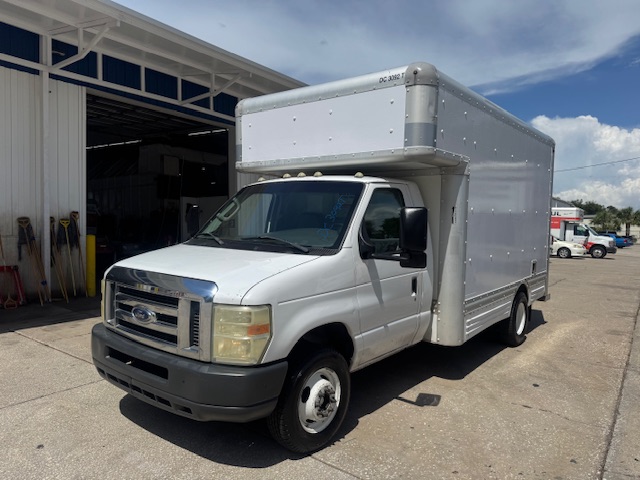 Used 2008 14 ' Box Truck for sale