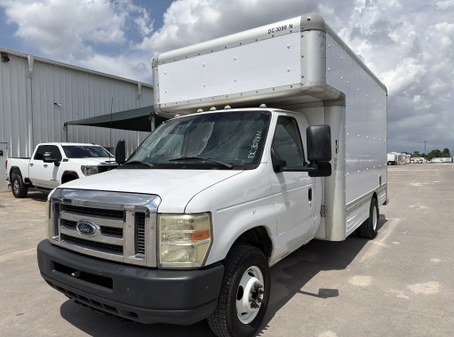 Used 2010 14 ' Box Truck for sale