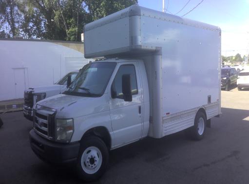 Used 2008 14 ' Box Truck for sale