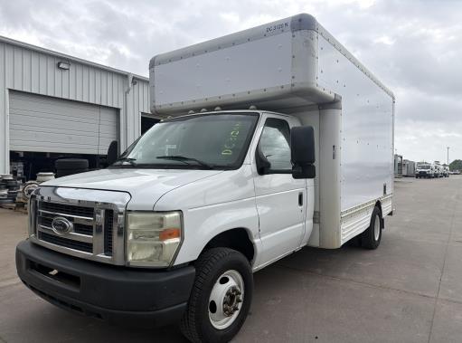 Used 2010 14 ' Box Truck for sale