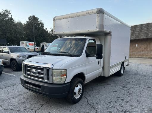 Used 2010 14 ' Box Truck for sale