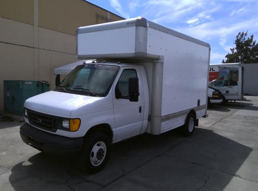 Used 2007 14 ' Box Truck for sale