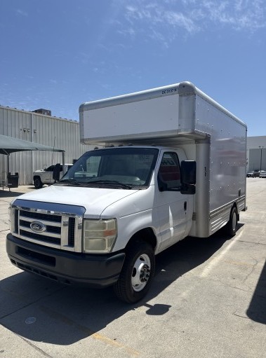Used 2010 14 ' Box Truck for sale