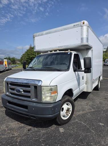 Used 2008 14 ' Box Truck for sale