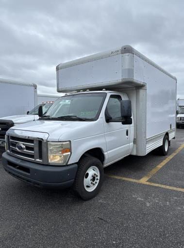 Used 2008 14 ' Box Truck for sale